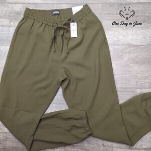 Express Ankle Mid Rise Pants Size XS